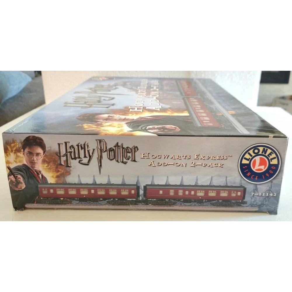 Lionel Harry Potter Hogwarts Express Add-On 2-Pack 7-11142 Factory Sealed - NIB
